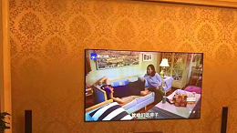 如何选择激光电视机抗光幕？硬幕还是软幕？【南京尊龙凯时音响】