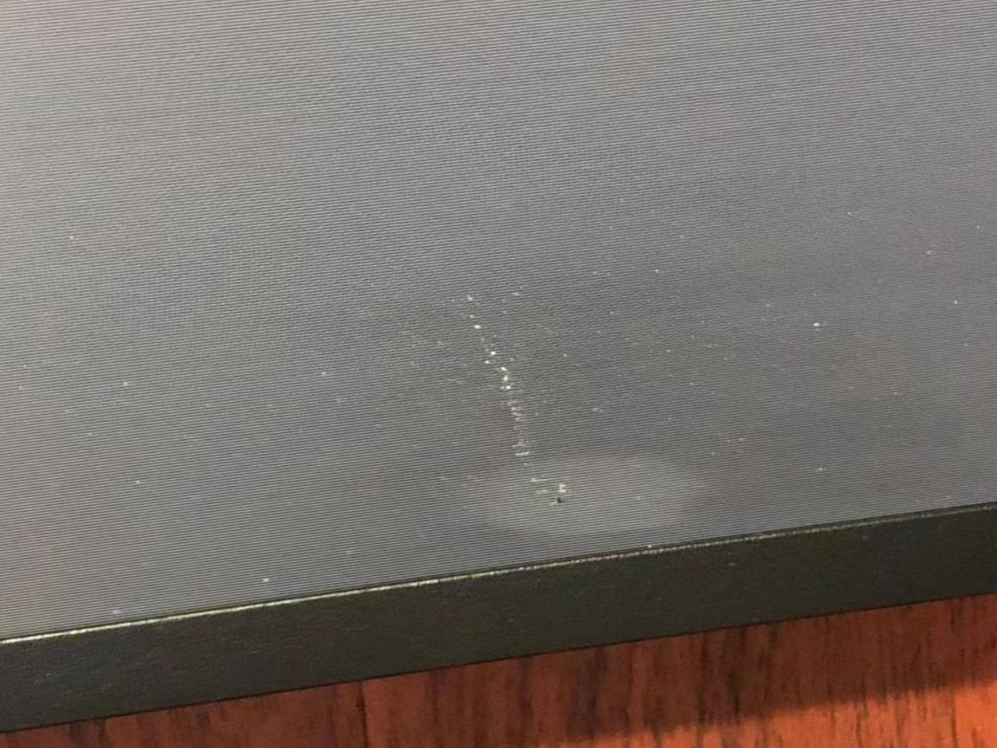 激光电视的屏幕如何清洁，这个很关键